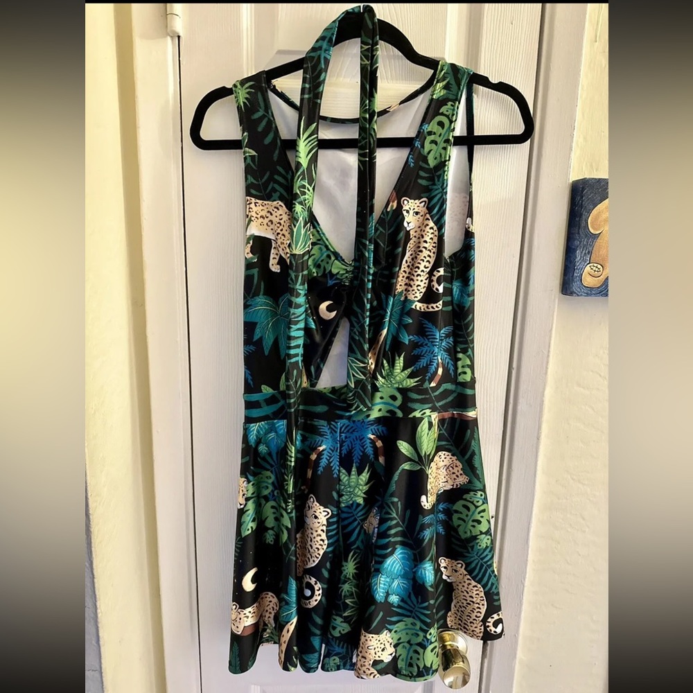 JUNGLE KITTEH SLEEVELESS RIO PLAYSUIT Limited- Size M - Blackmilk